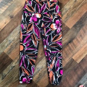 Excellent condition K-DEER Capri length legging
